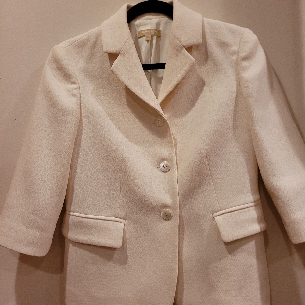 white michael kors size 4